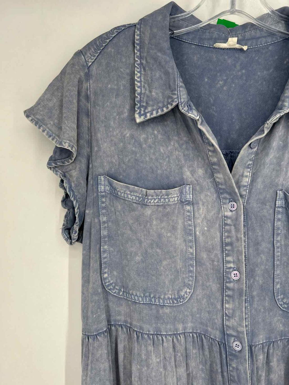 Jodifl Size M Chambray Short Sleeve Dress