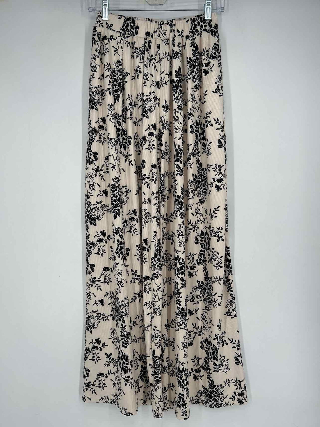 Cider Size S Cream & Black Floral Pants