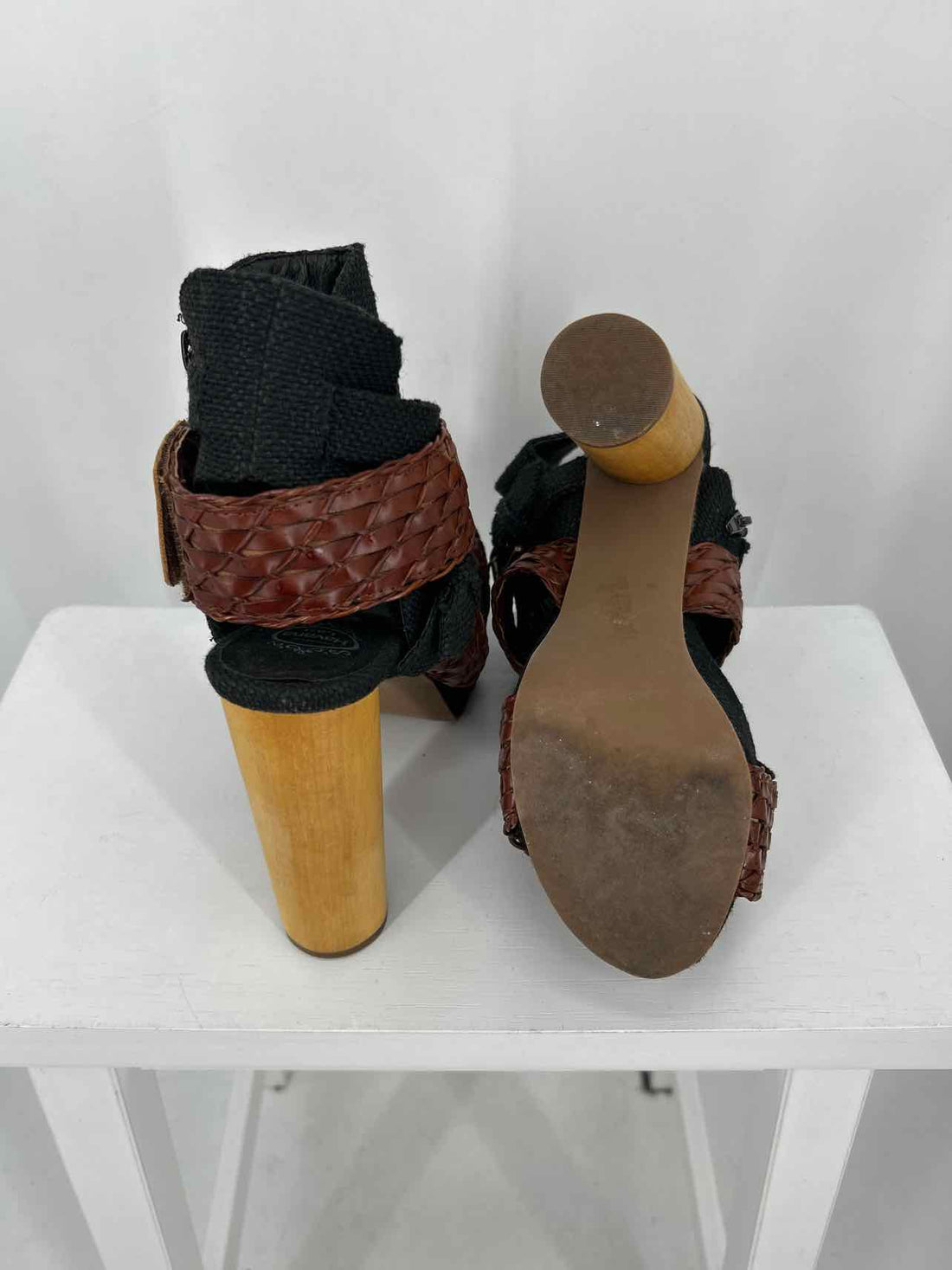 Jeffrey Campbell Havana Last Women Size 7 Black & Brown Wooden Heels