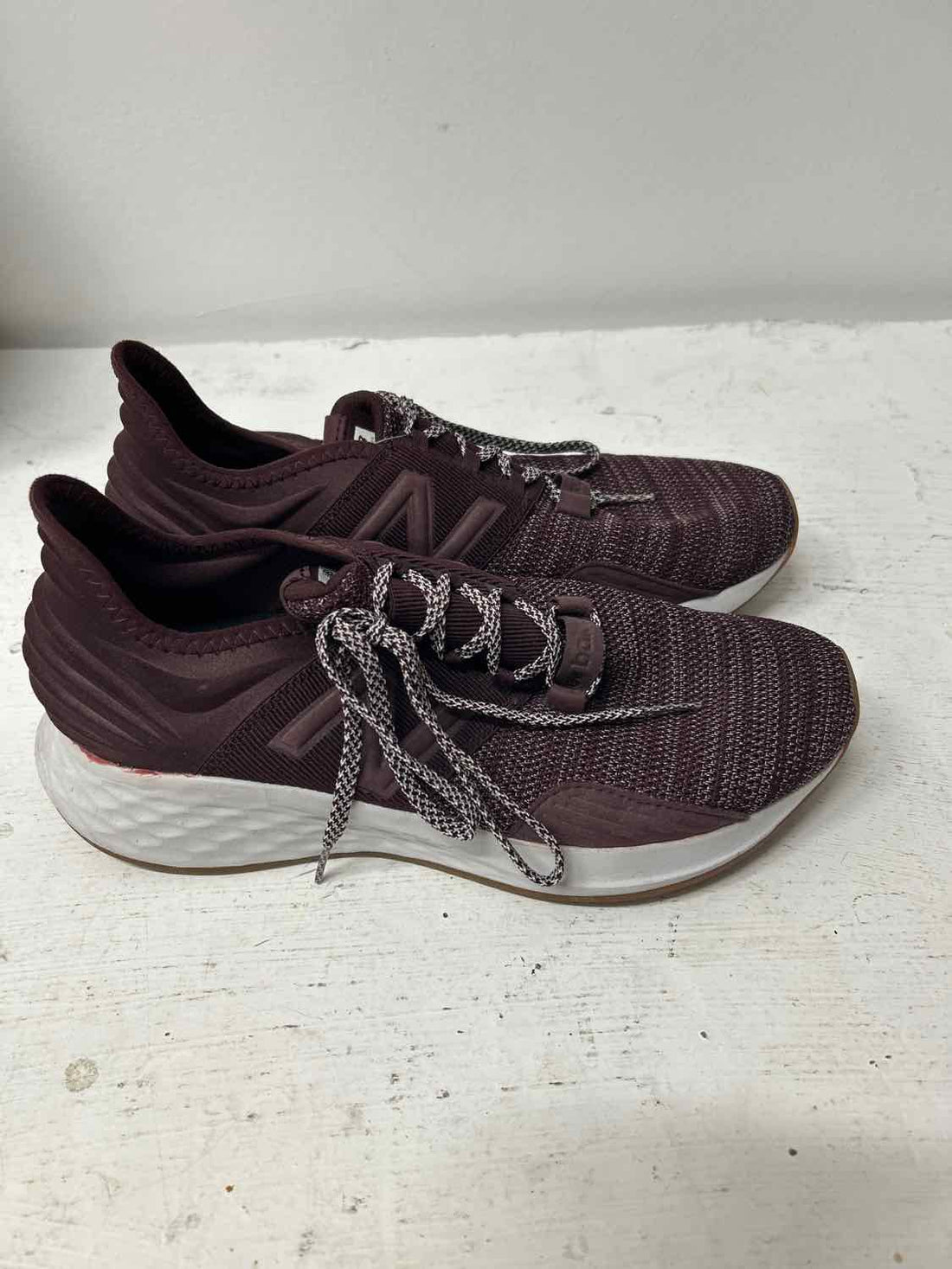 New Balance Women Size 9 Burgundy Sneakers