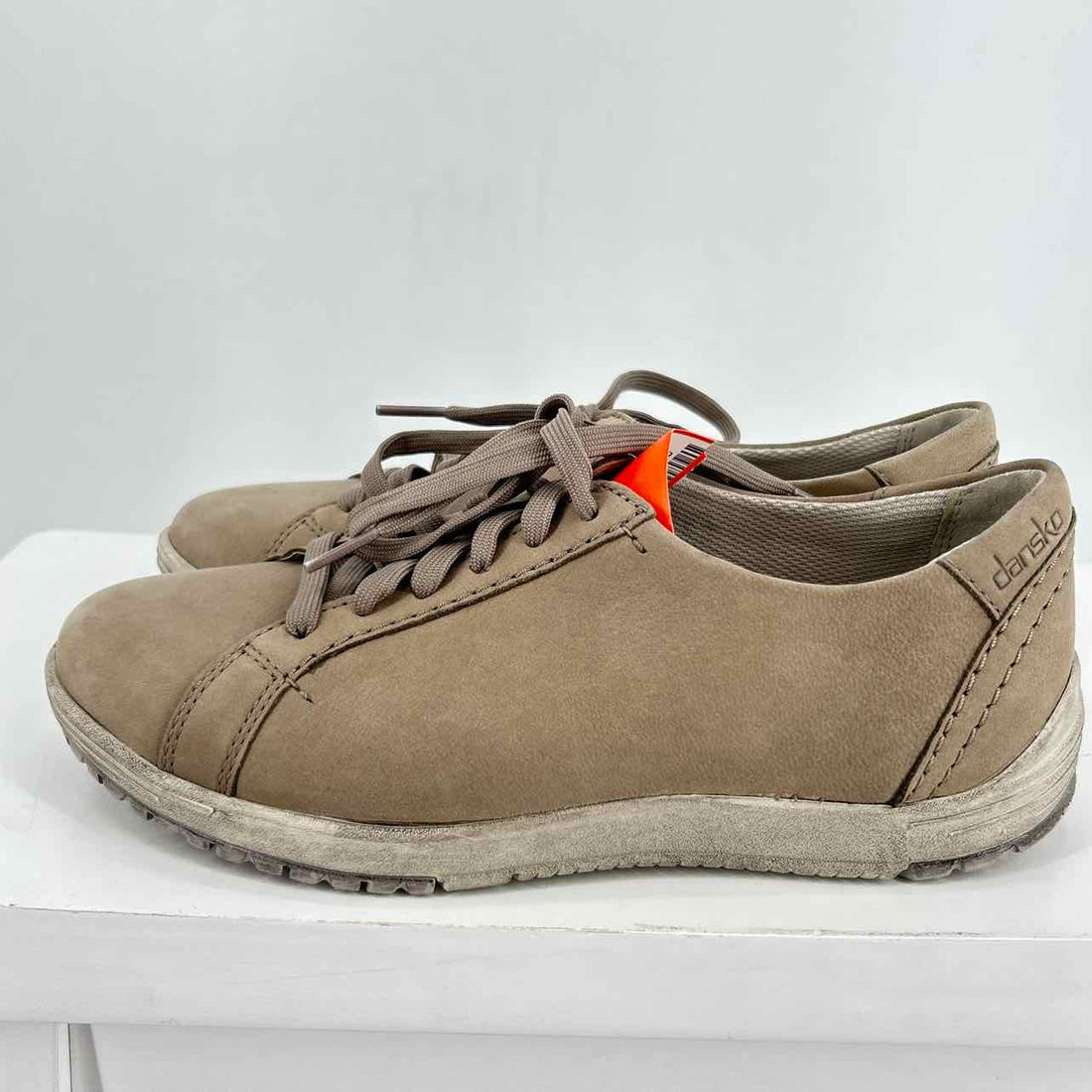 Dansko Women Size 37 (6.5-7) Taupe Genuine Leather Sneakers