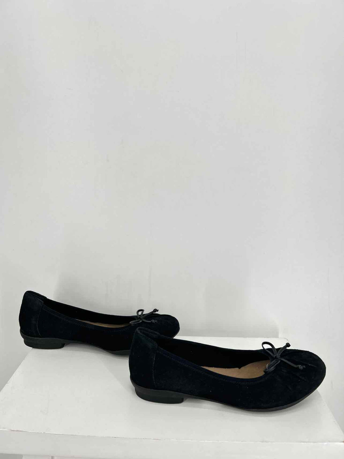 Clarks Women Size 8 Black Flats