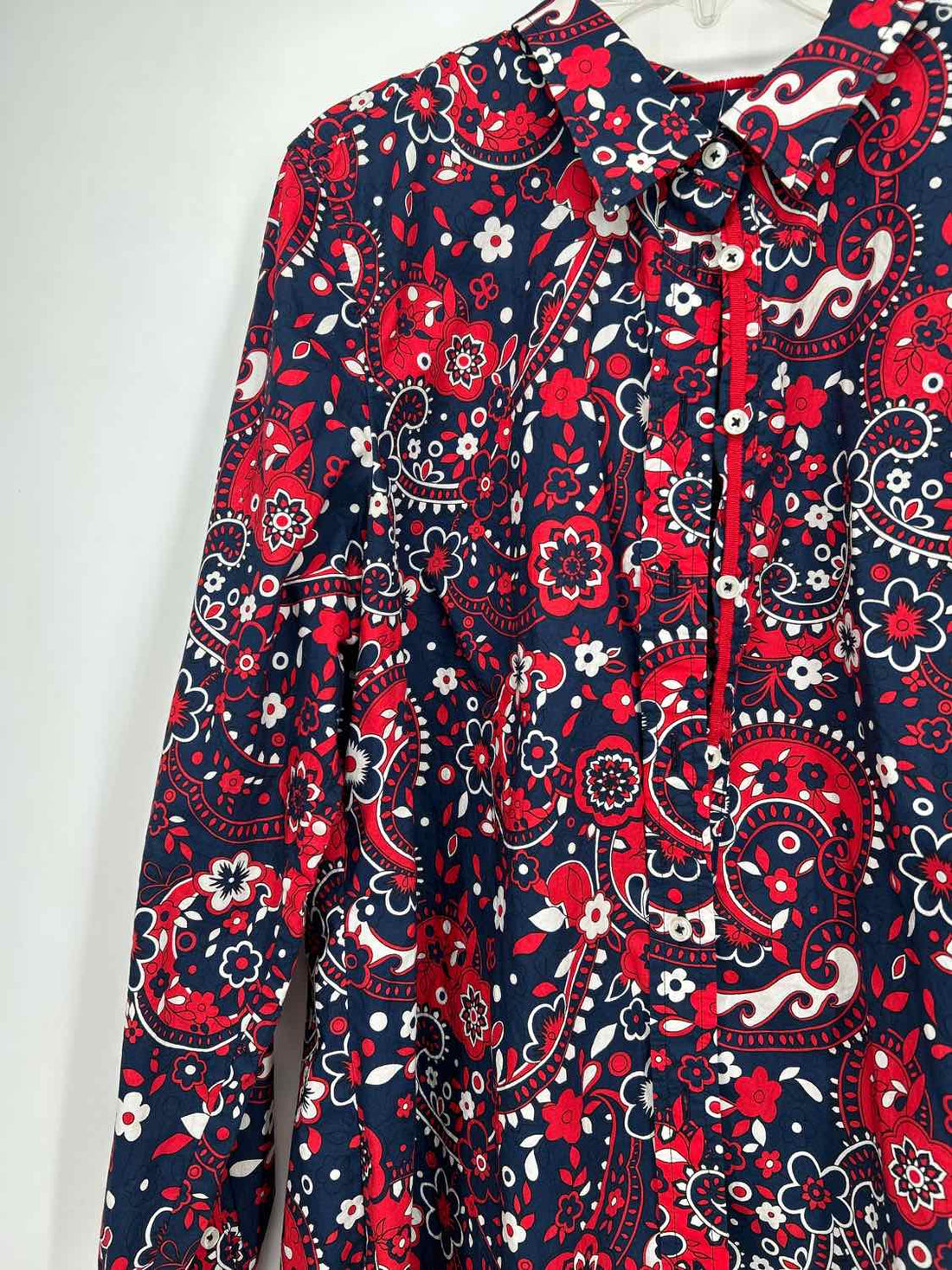 Talbots Size M Navy & Red Print Long Sleeve