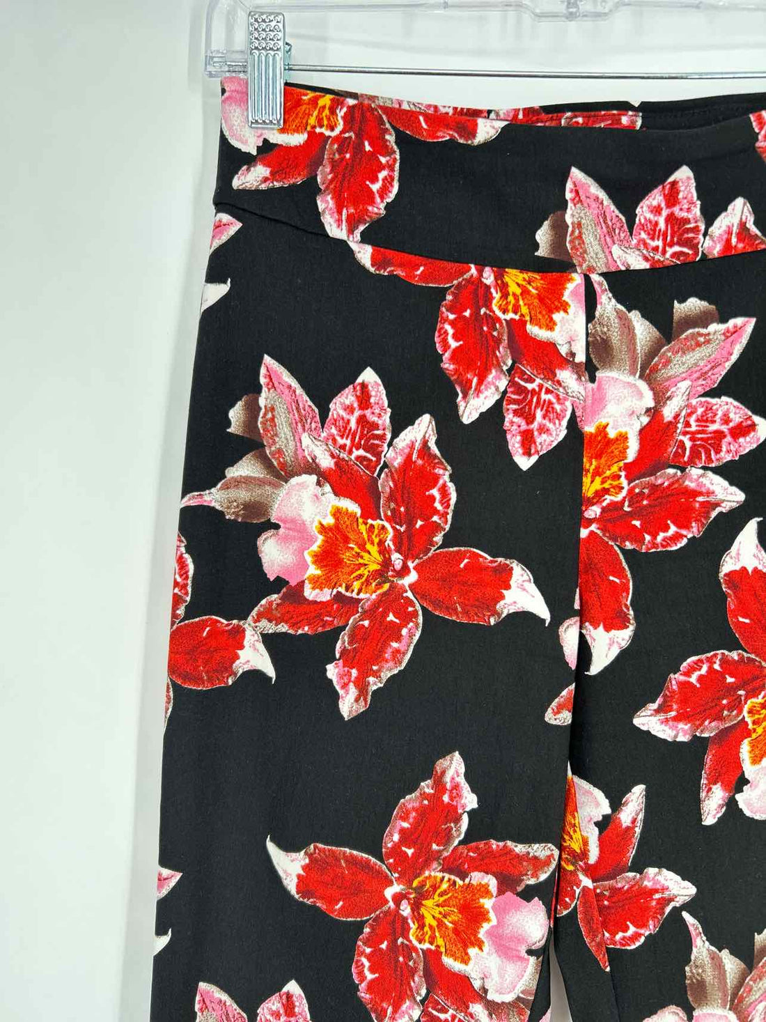 Krazy Larry Size 6 Black Floral Pants