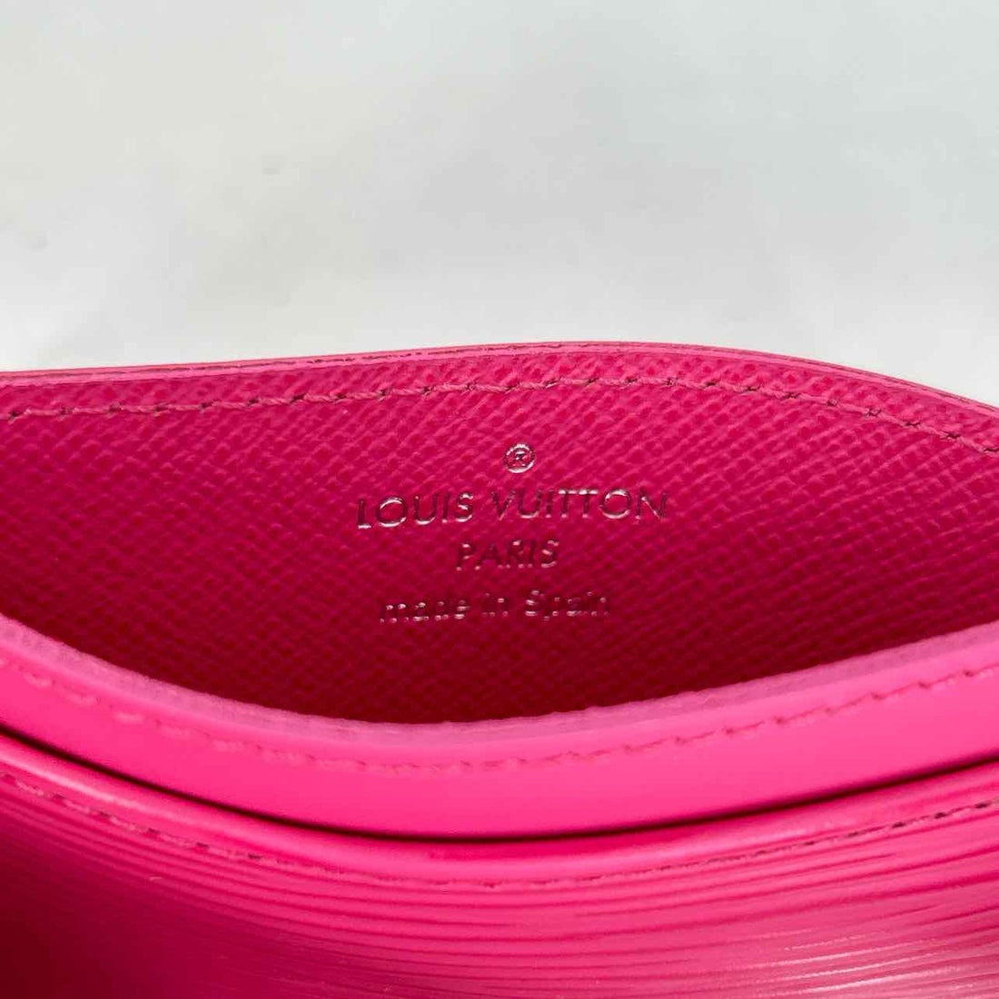 Louis Vuitton Fuchsia Epi Leather New LUXURY