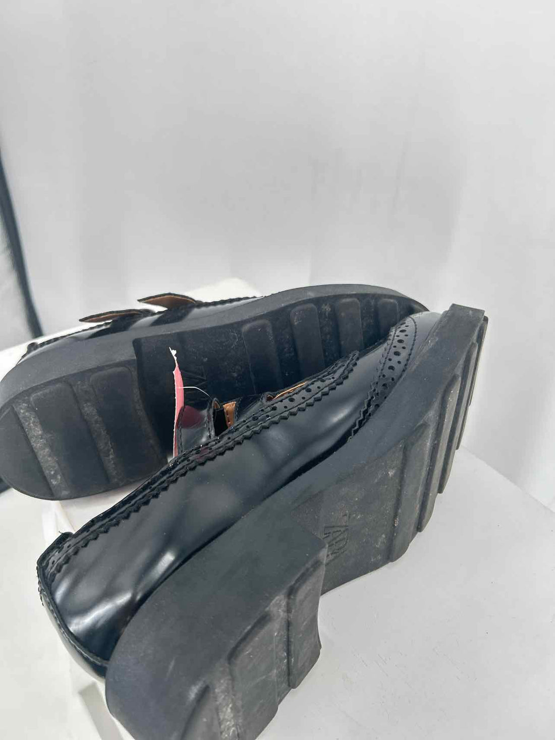 Zara Women Size 38 (7.5-8) Black Loafers