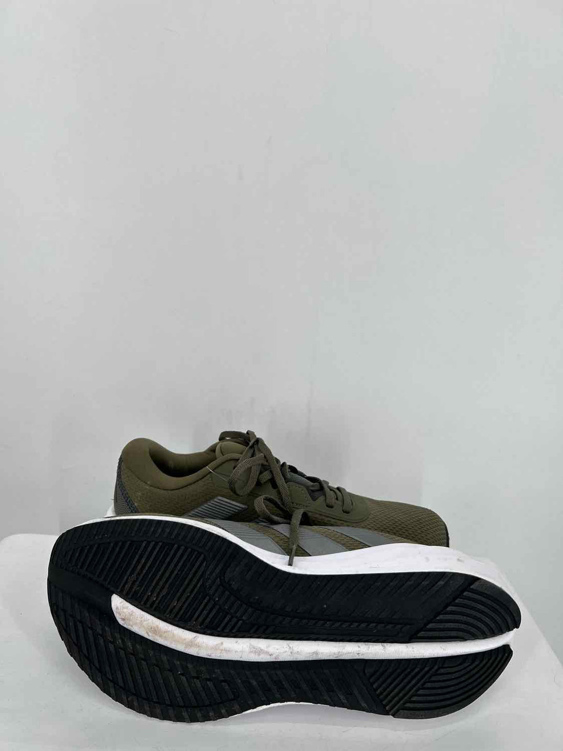 Adidas Women Size 7 Olive Sneakers