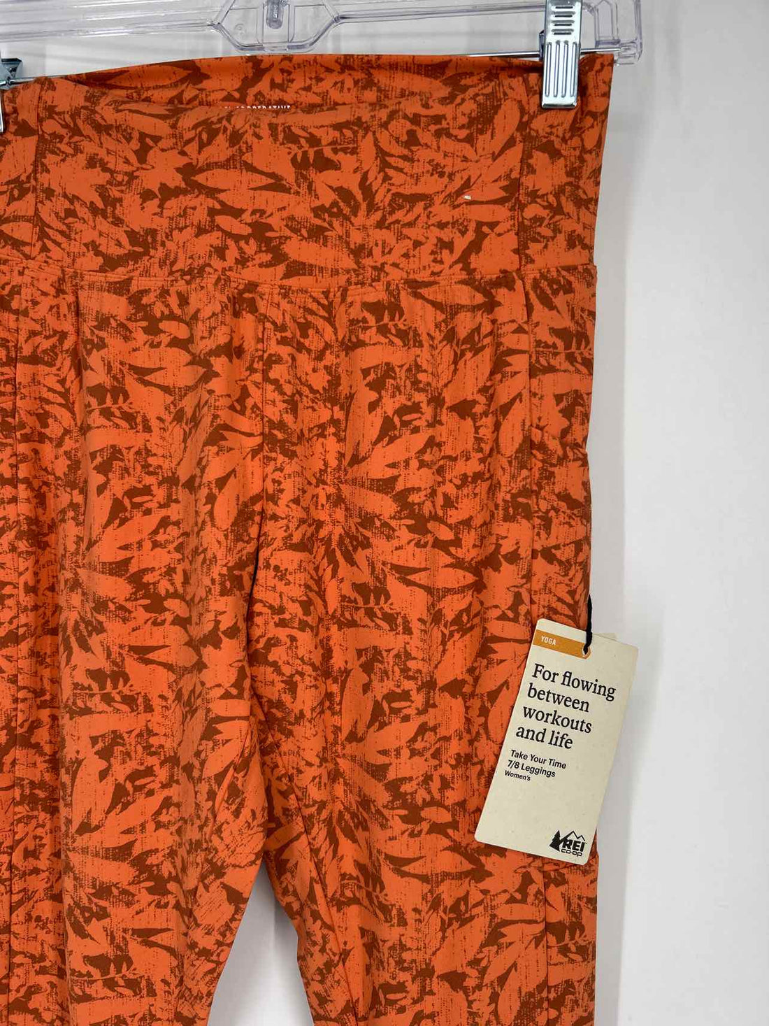 REI Size M Orange Print NWT Active Leggings