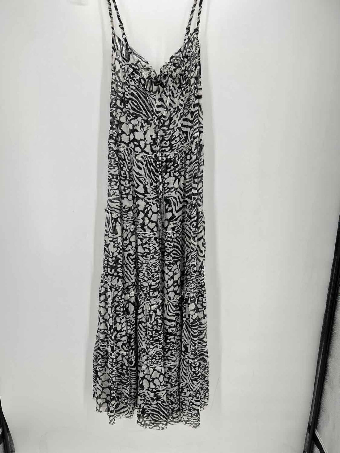 America & Beyond Size S Black & White Coverup