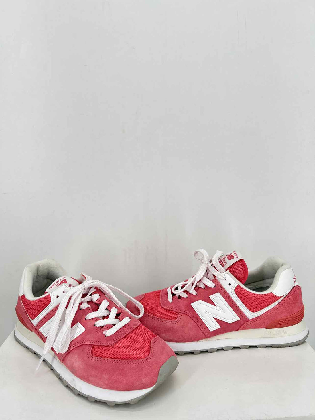 New Balance Women Size 8.5 Pink & White Sneakers