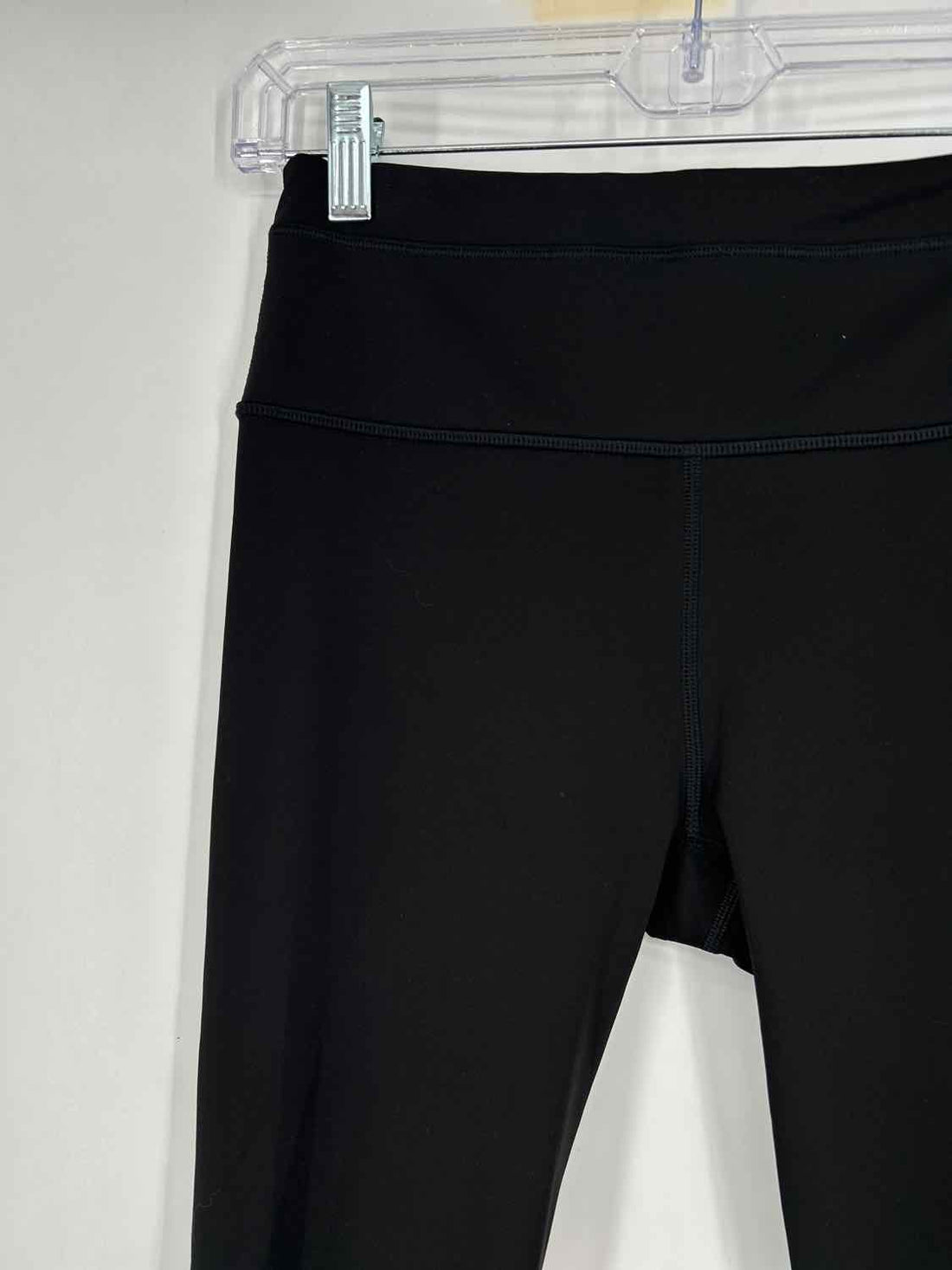 Athleta Size S Black Cropped Active Leggings