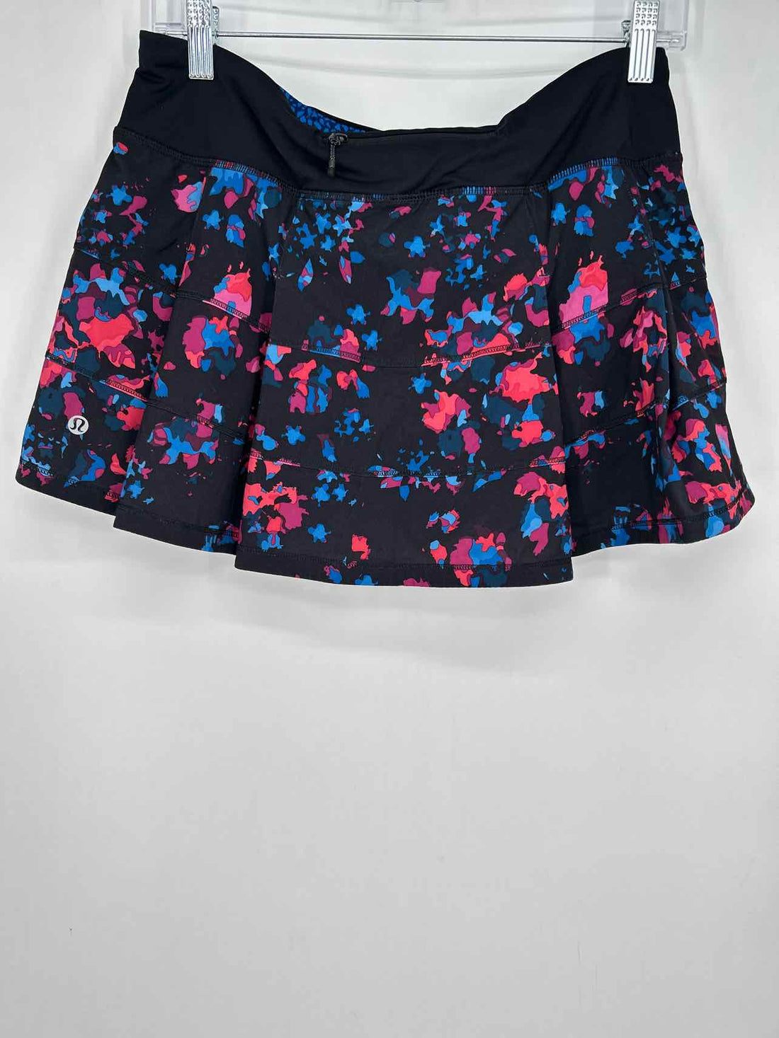 Lululemon Size 8 Black Print Active Skorts