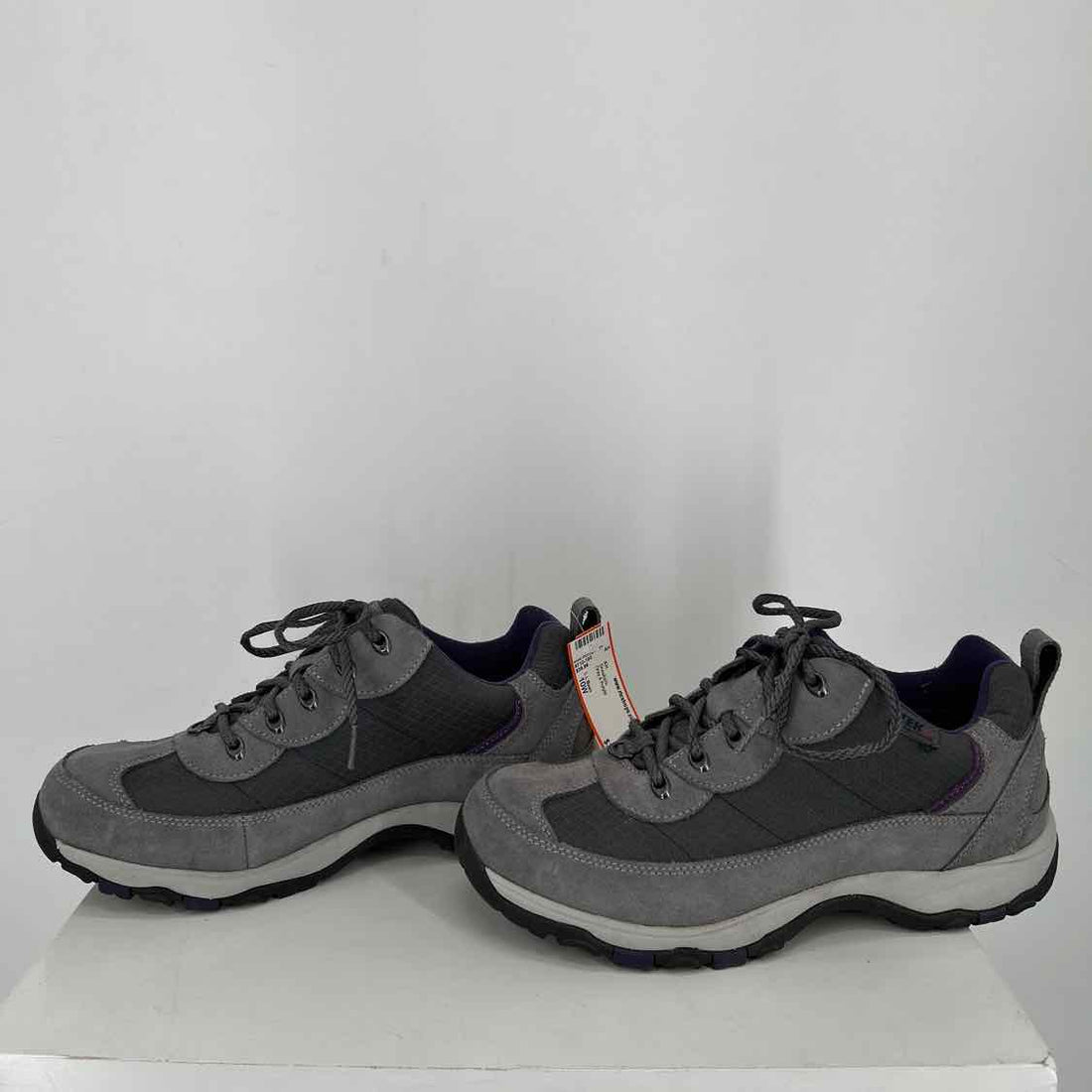 L L Bean Women Size 10W Gray & Purple Sneakers