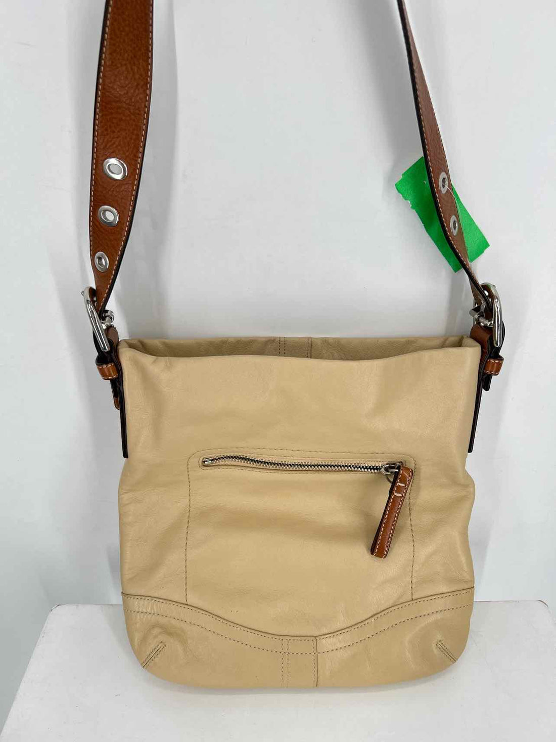 Coach Beige Leather Pre Owned Crossbody
