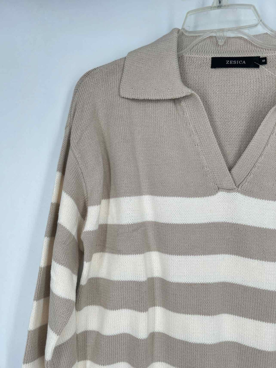 Zesica Size S Beige & White Stripe Sweater
