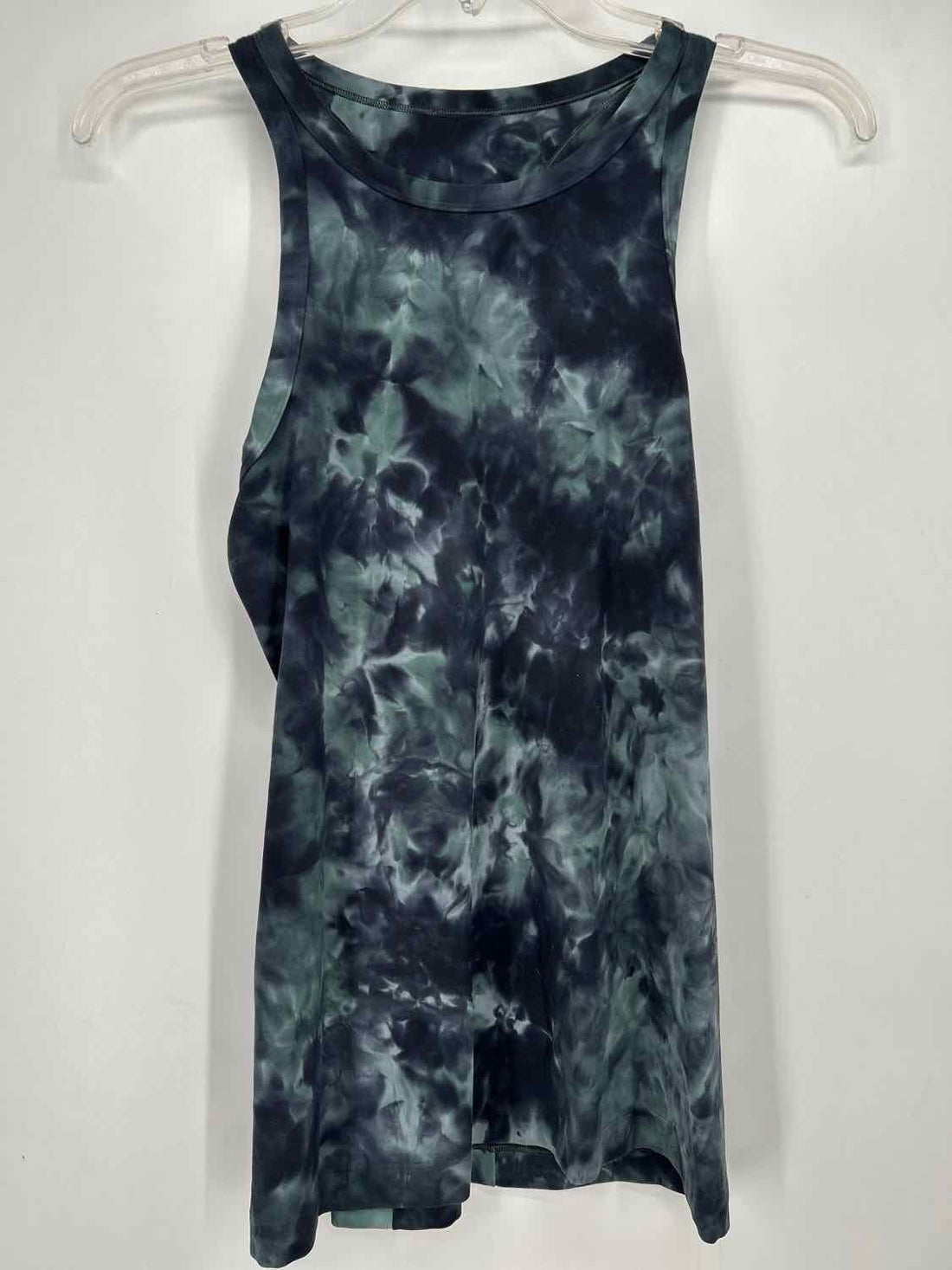 Lululemon Size M Black & Green Active Tops
