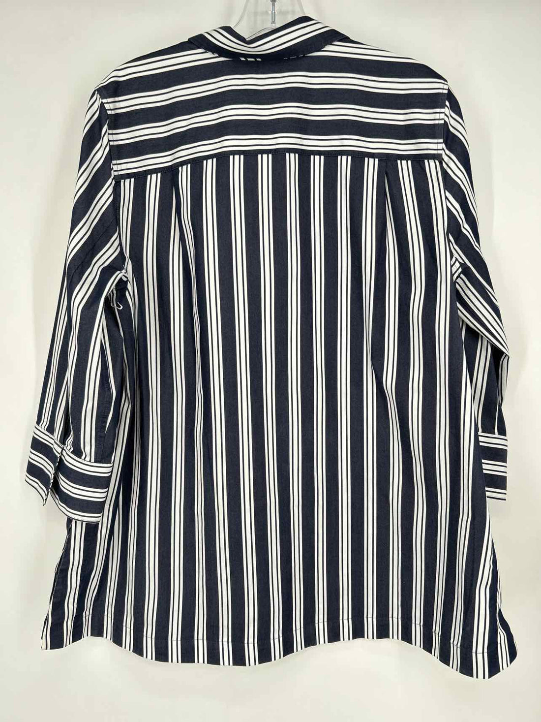 Chicos Size 1 (8) Navy & White Striped Long Sleeve