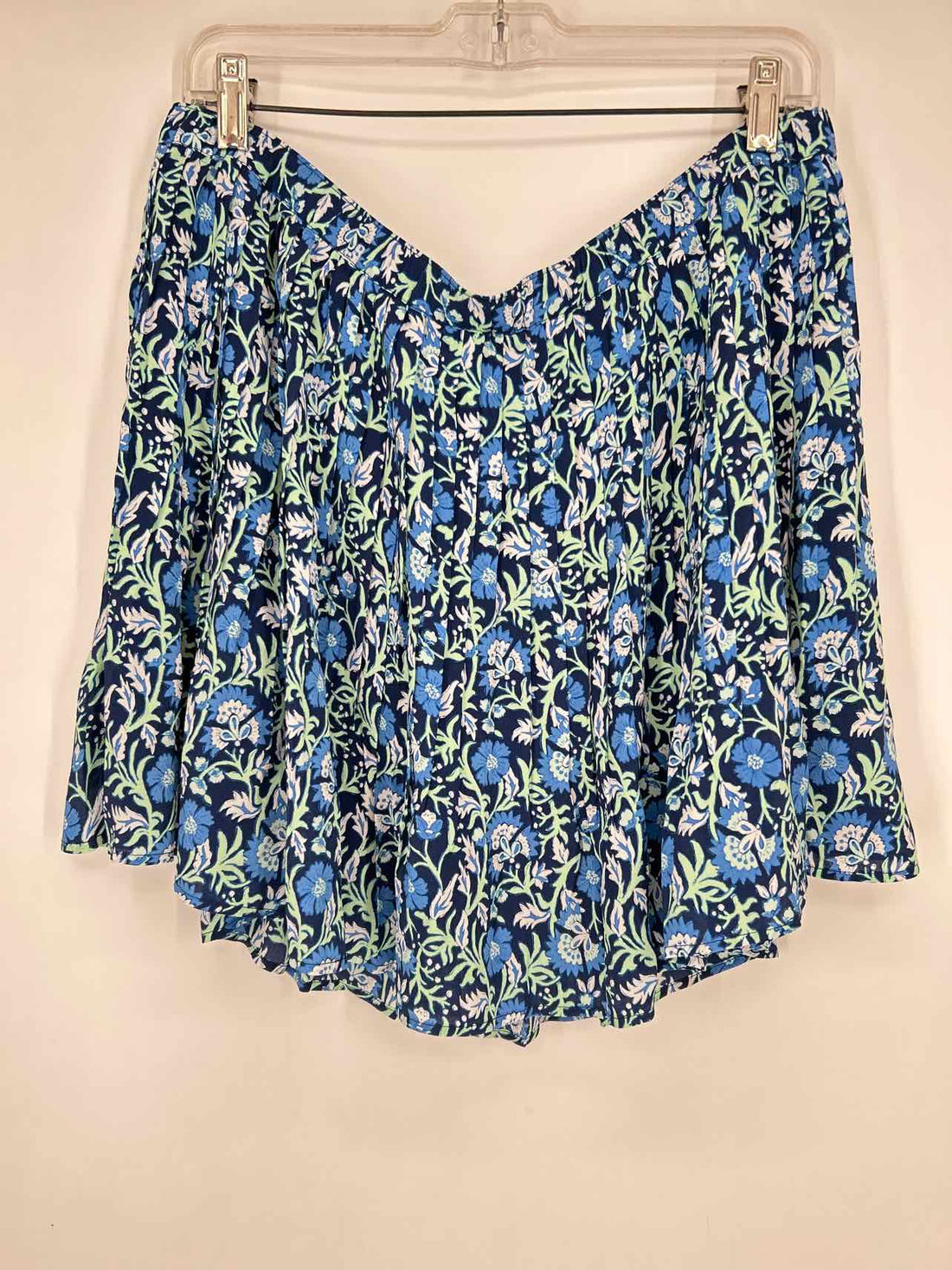 Vineyard Vines Size L Navy Print Skirts