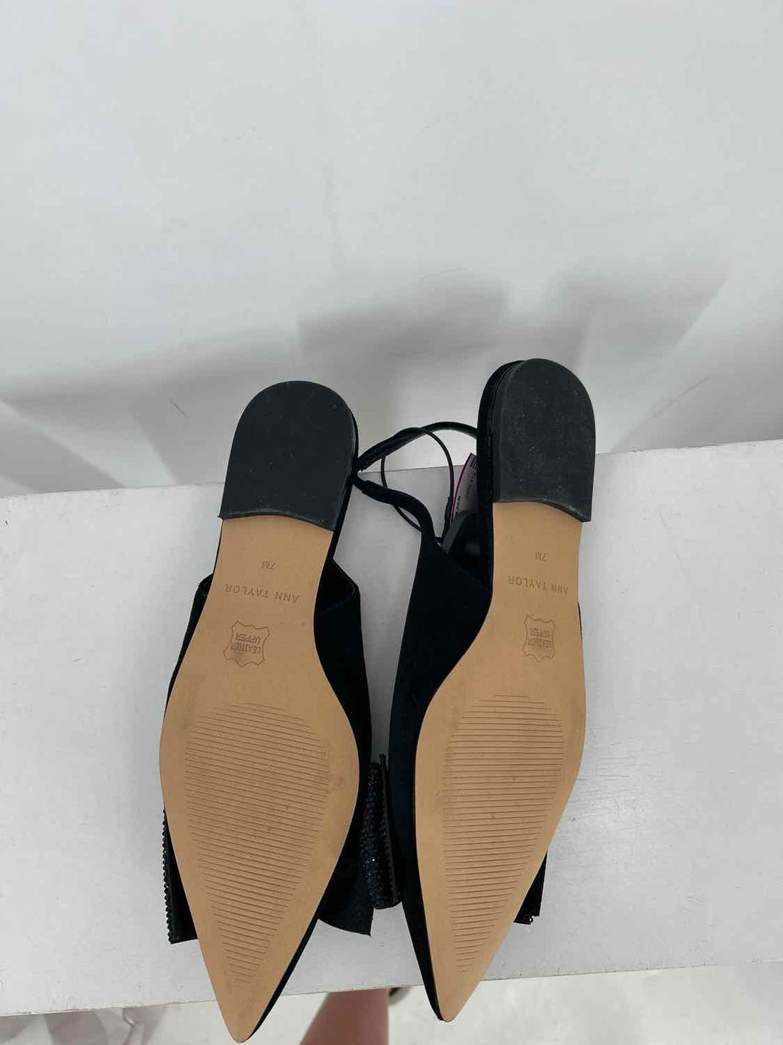 Ann Taylor Women Size 7 Black Flats