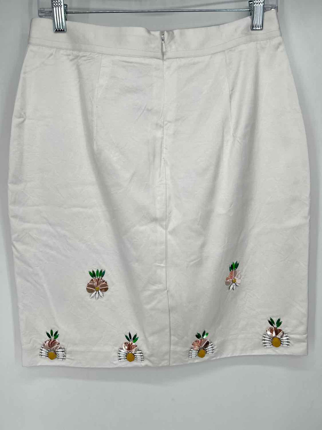 Banana Republic Size 8P White Beaded Skirts