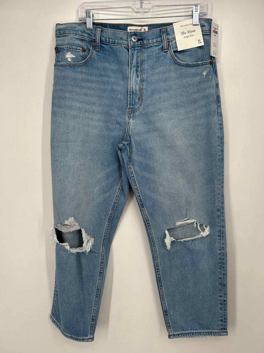 Abercrombie & Fitch Size 14S Light Wash Denim NWT Jeans