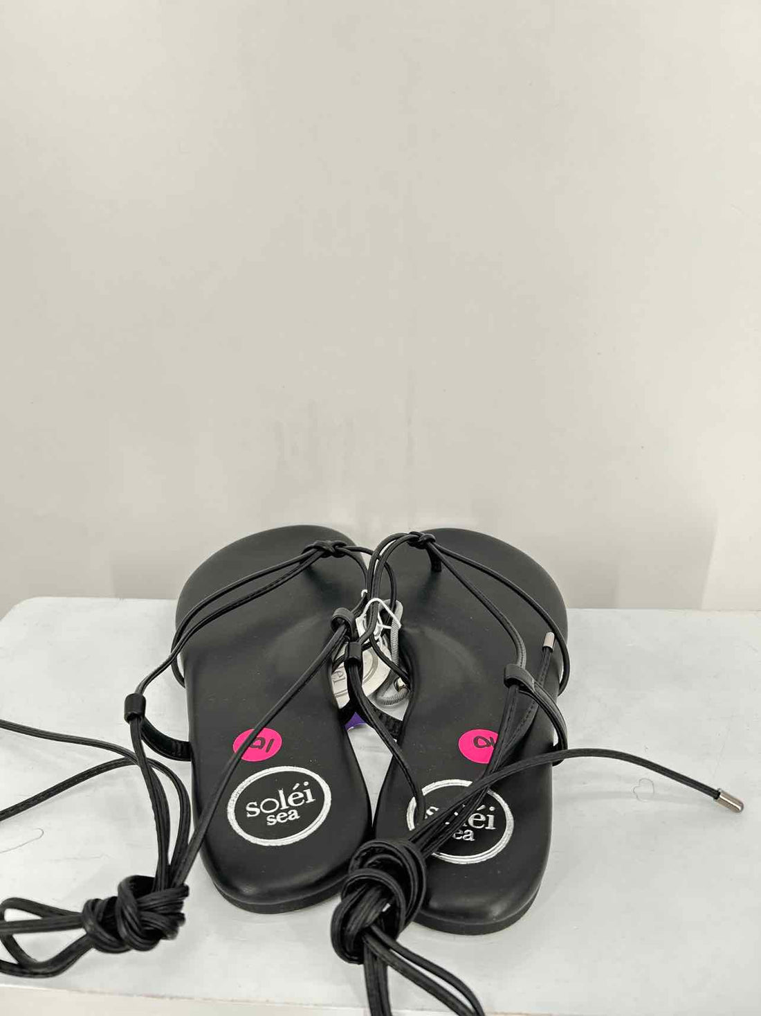 Solei Sea Women Size 10 Black NWT Sandals
