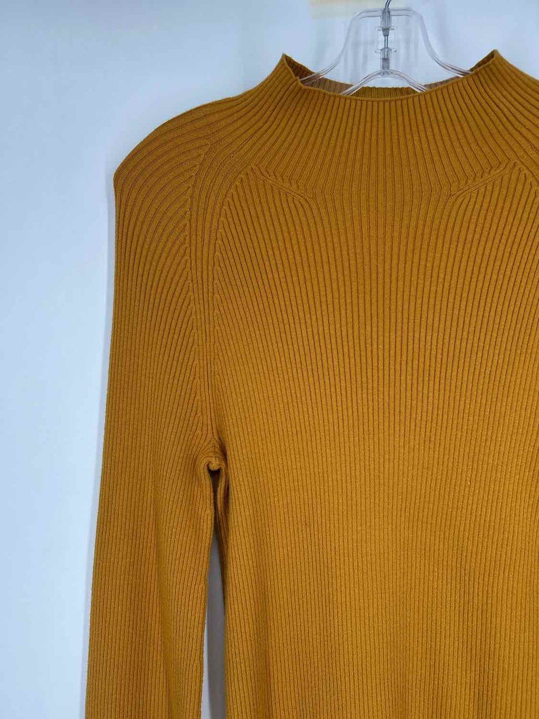 Banana Republic Size S Mustard Ribbed Long Sleeve