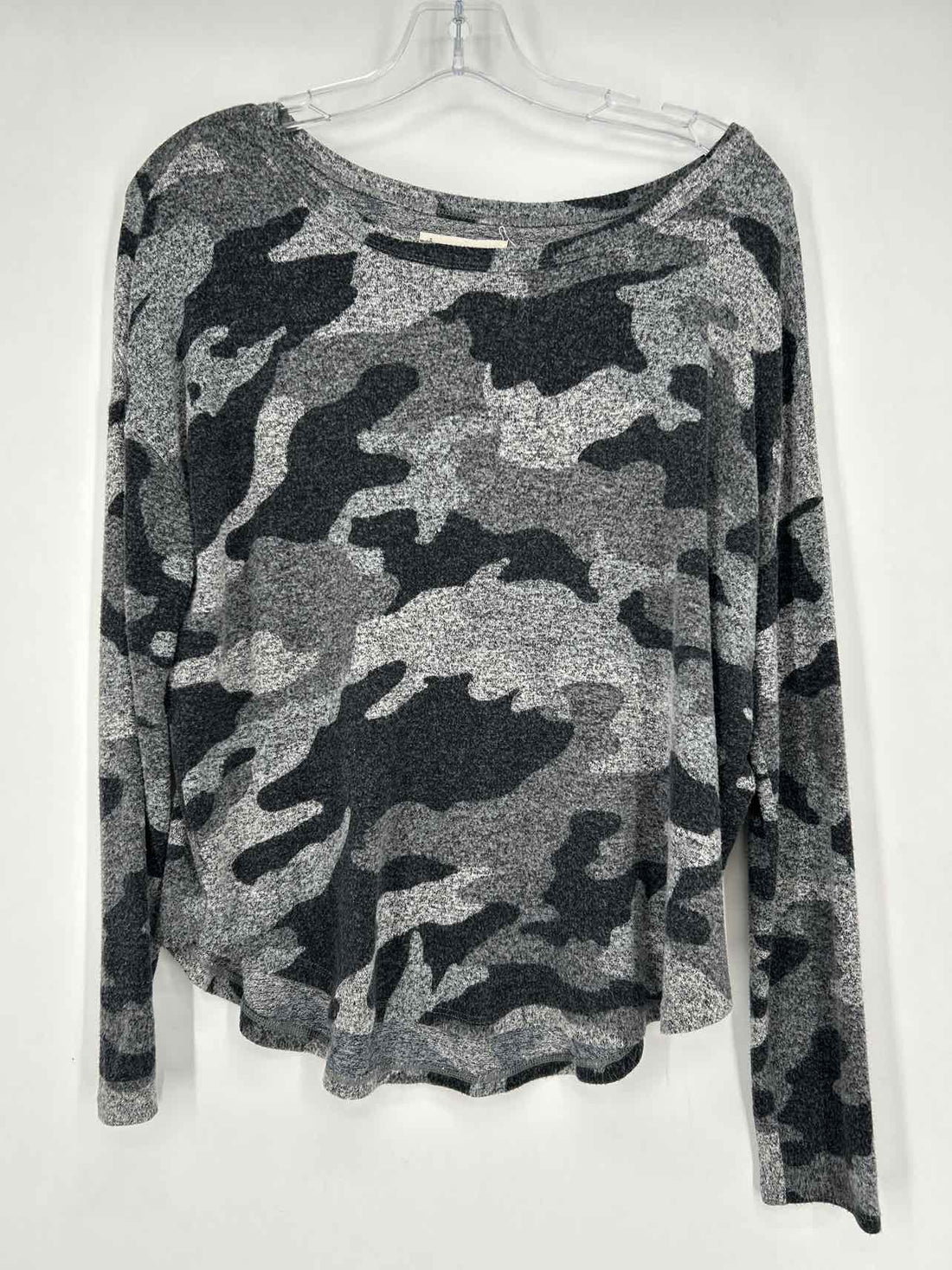 Lucky Brand Size S Gray Camo Sweater