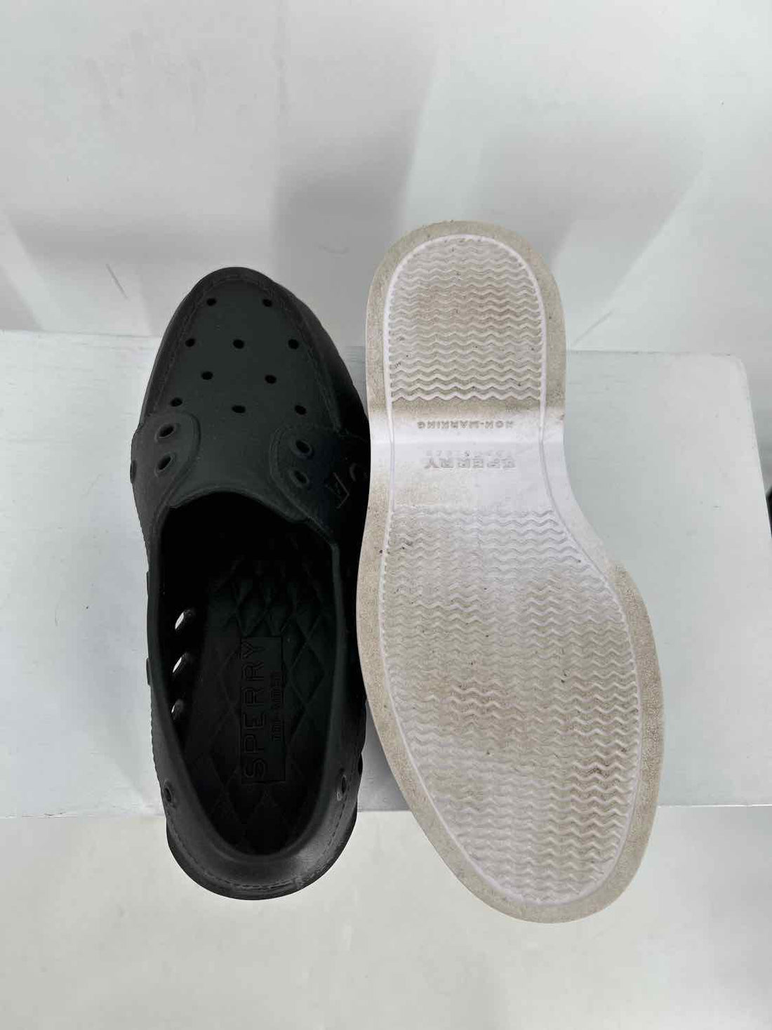 Sperry Women Size 9 Black Rubber Loafers