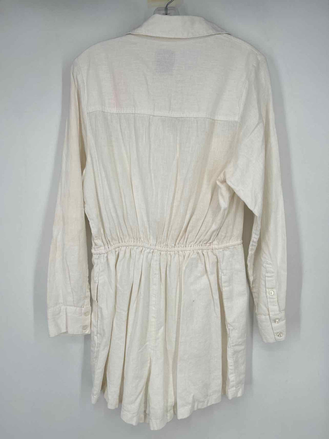 Abercrombie & Fitch Size MT White Long Sleeve Rompers