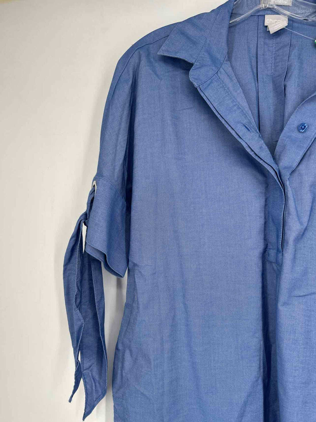 Chicos Size .5 (6) Blue Short Sleeve