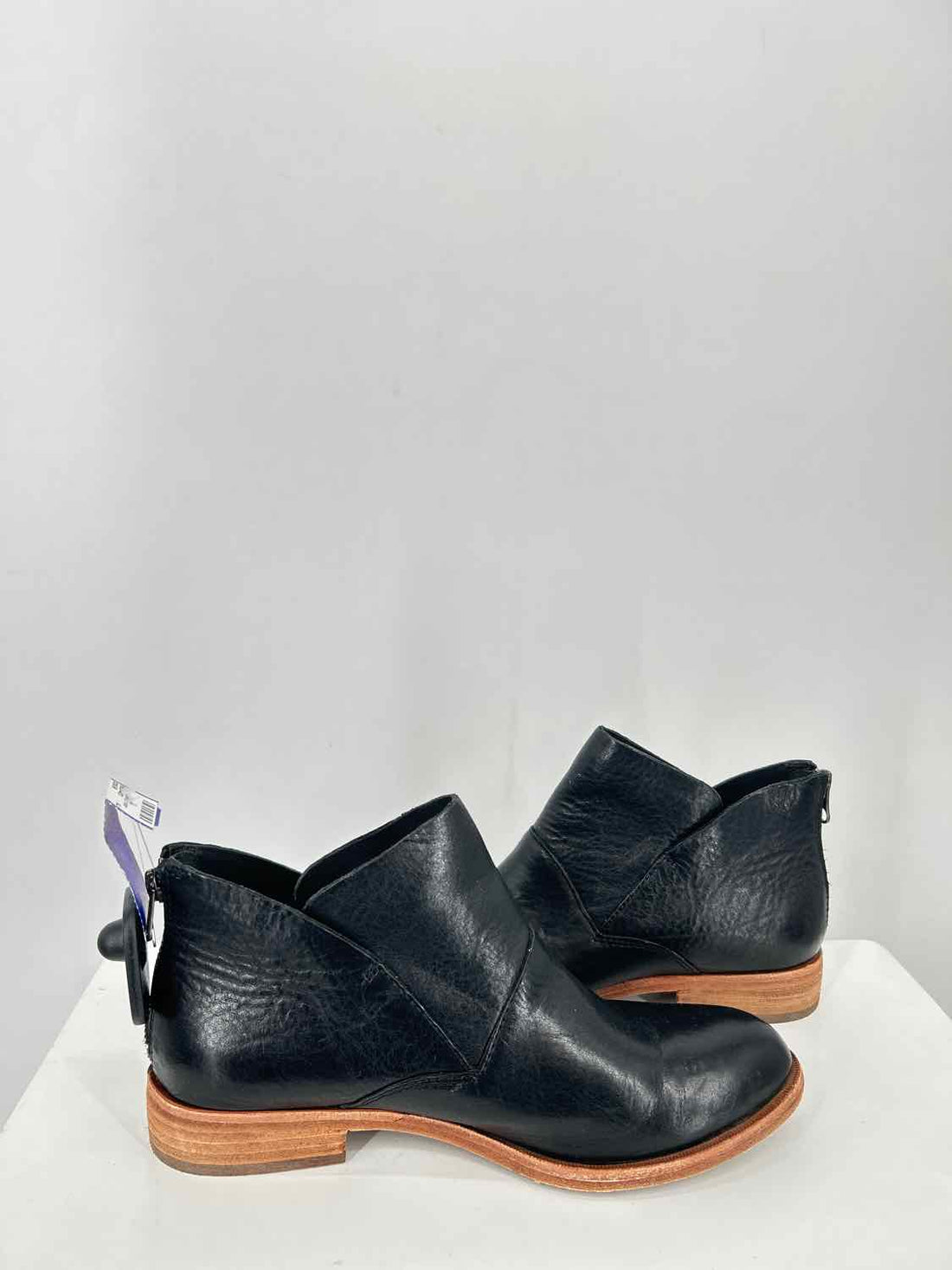 Kork Ease Women Size 7.5 Black Leather Ankle Boot