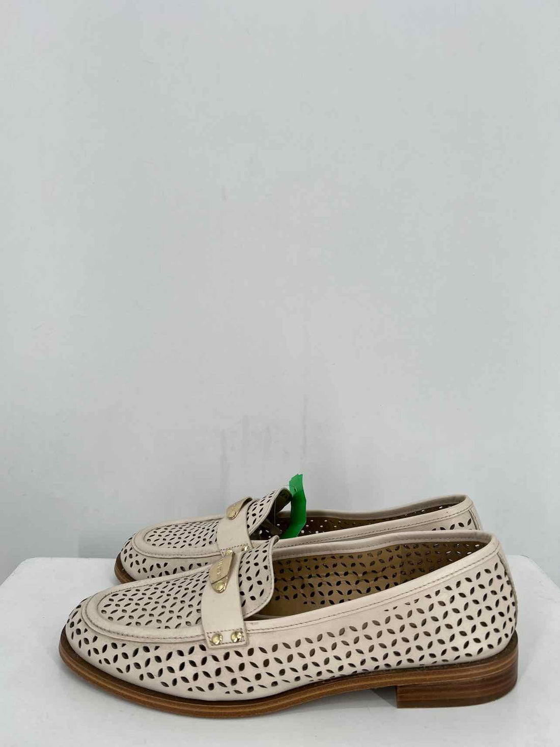 Michael Kors Women Size 9.5 Beige Loafers
