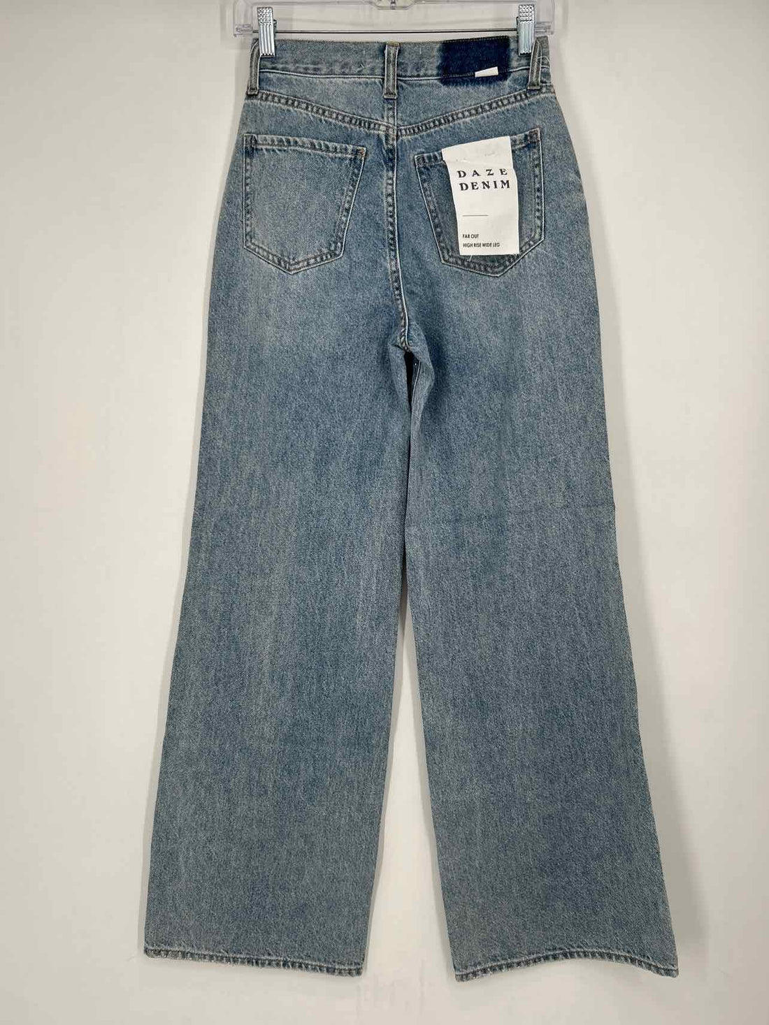 Daze Size 24 Denim Studded NWT Jeans