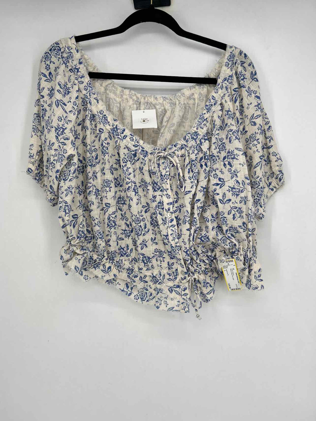 spool no 73 Size L White & Blue Print NWT Short Sleeve