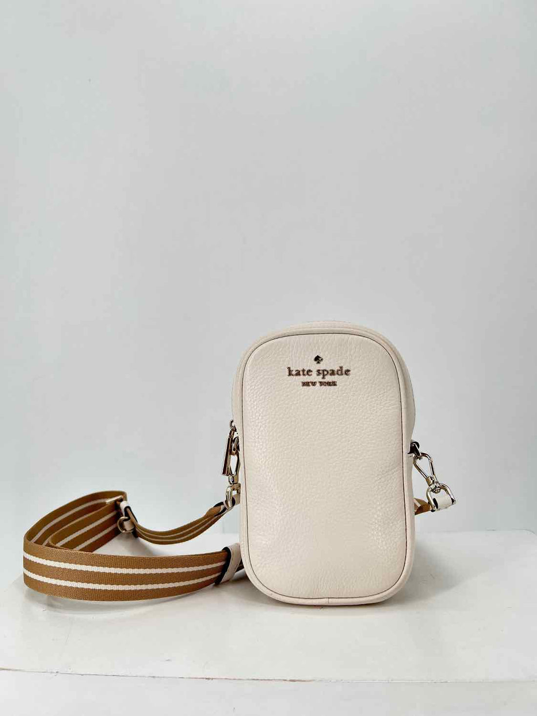 Kate Spade Ivory Pebbled Leather Pre Owned Crossbody