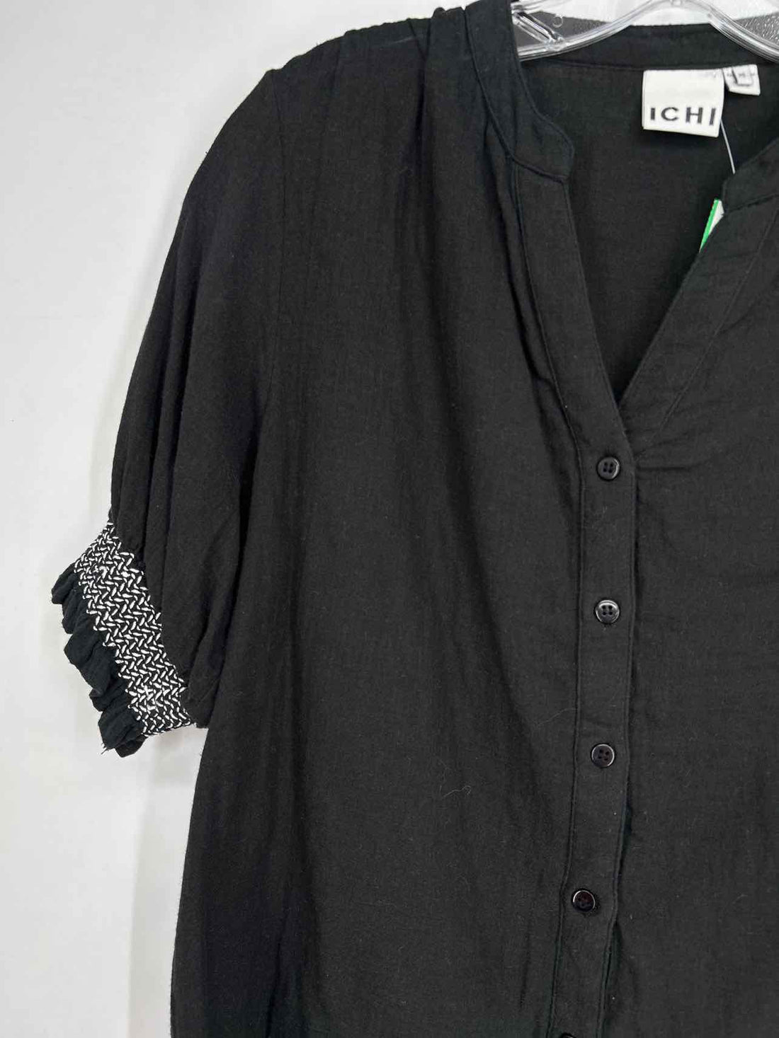 ICHI Size XS Black Short Sleeve