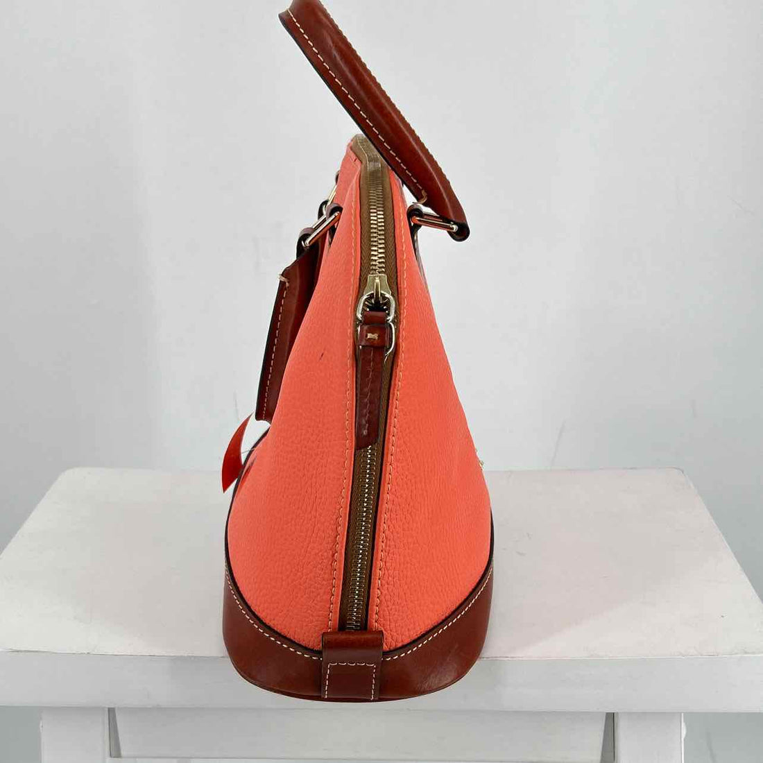 Dooney & Bourke Coral Leather Pre Owned Purse