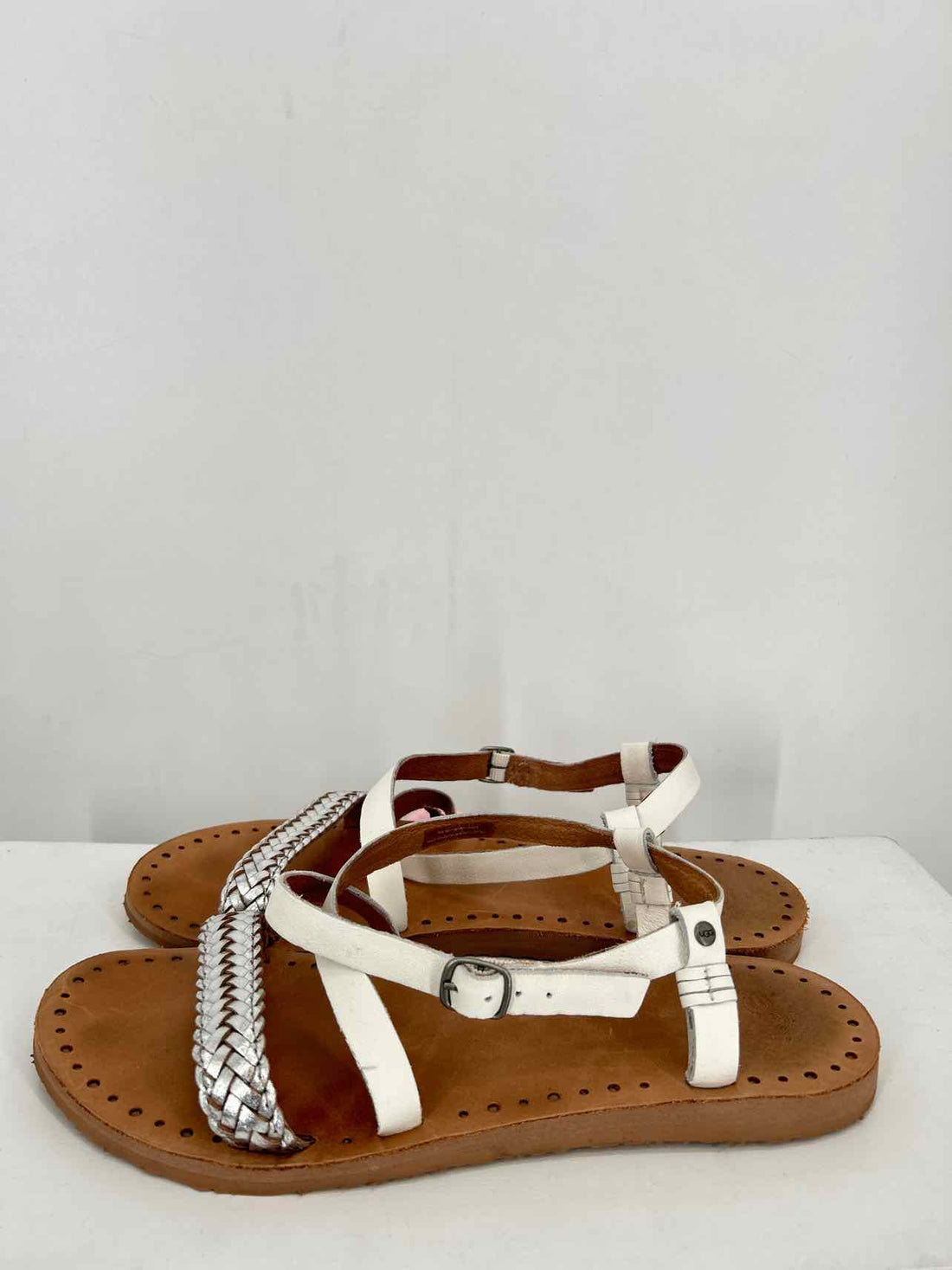 Ugg Women Size 9 White & Silver Sandals
