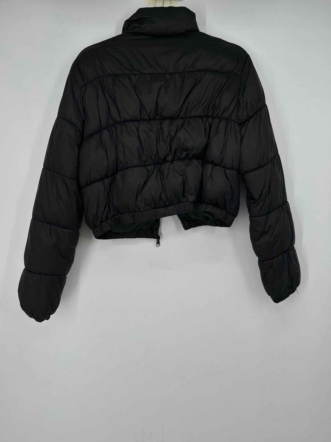 LA Coalition Size L Black Puffer Jacket