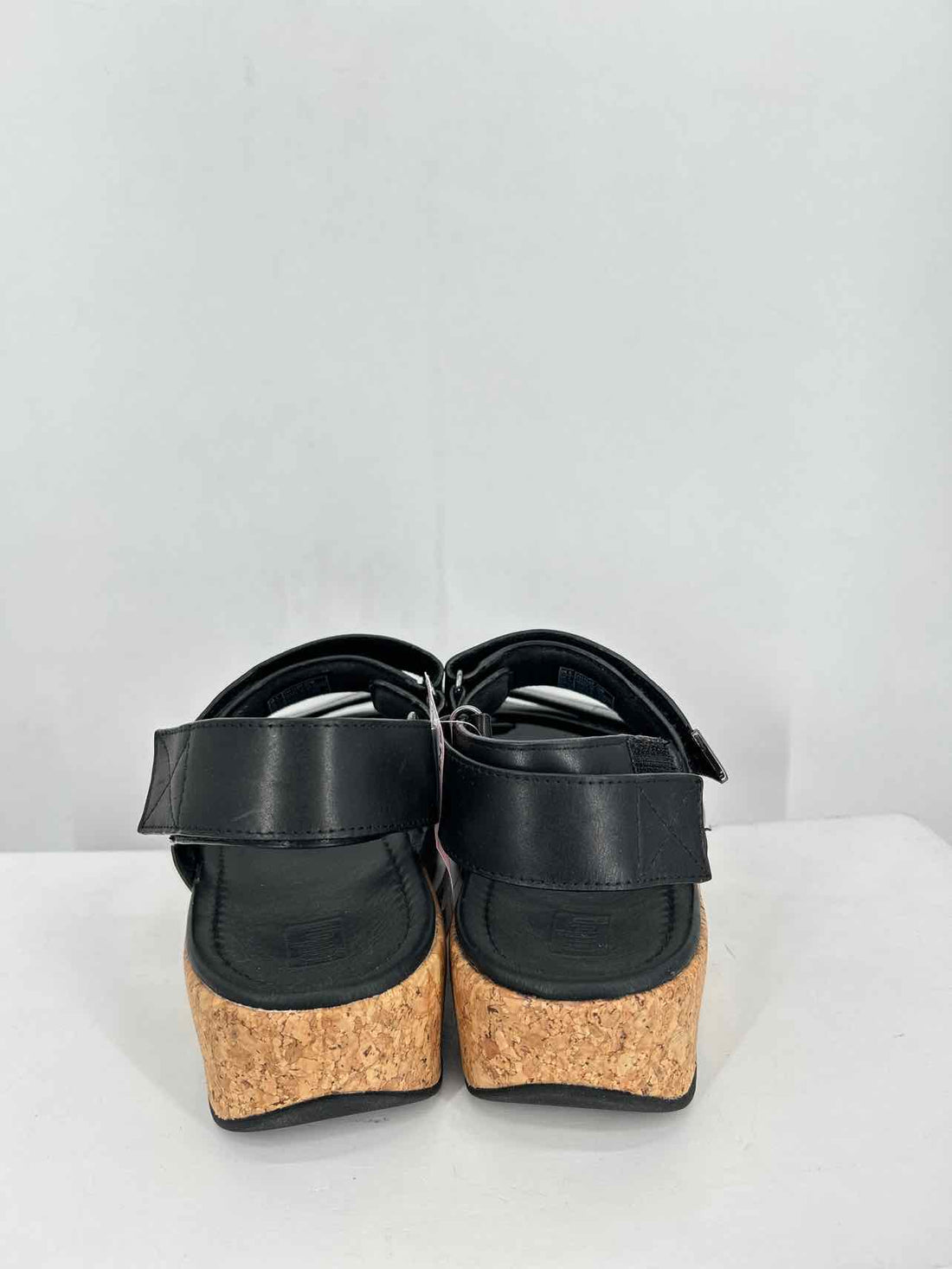 Fitflop Women Size 7 Black Cork Sandals