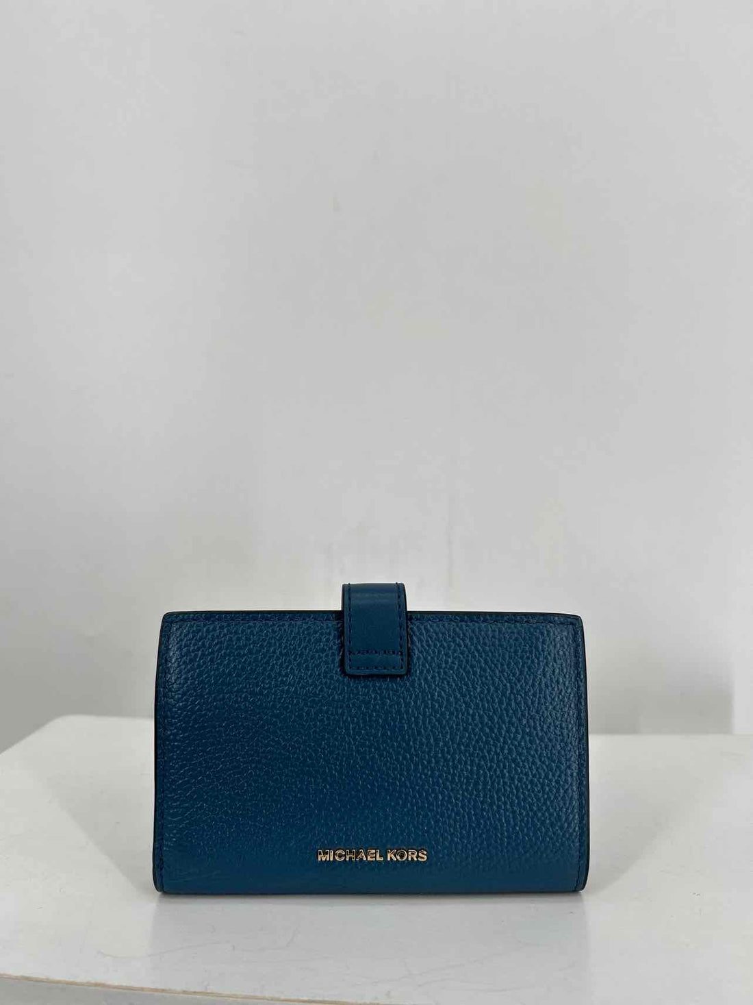Michael Kors Blue Pebbled Leather Excellent Condition Wallet