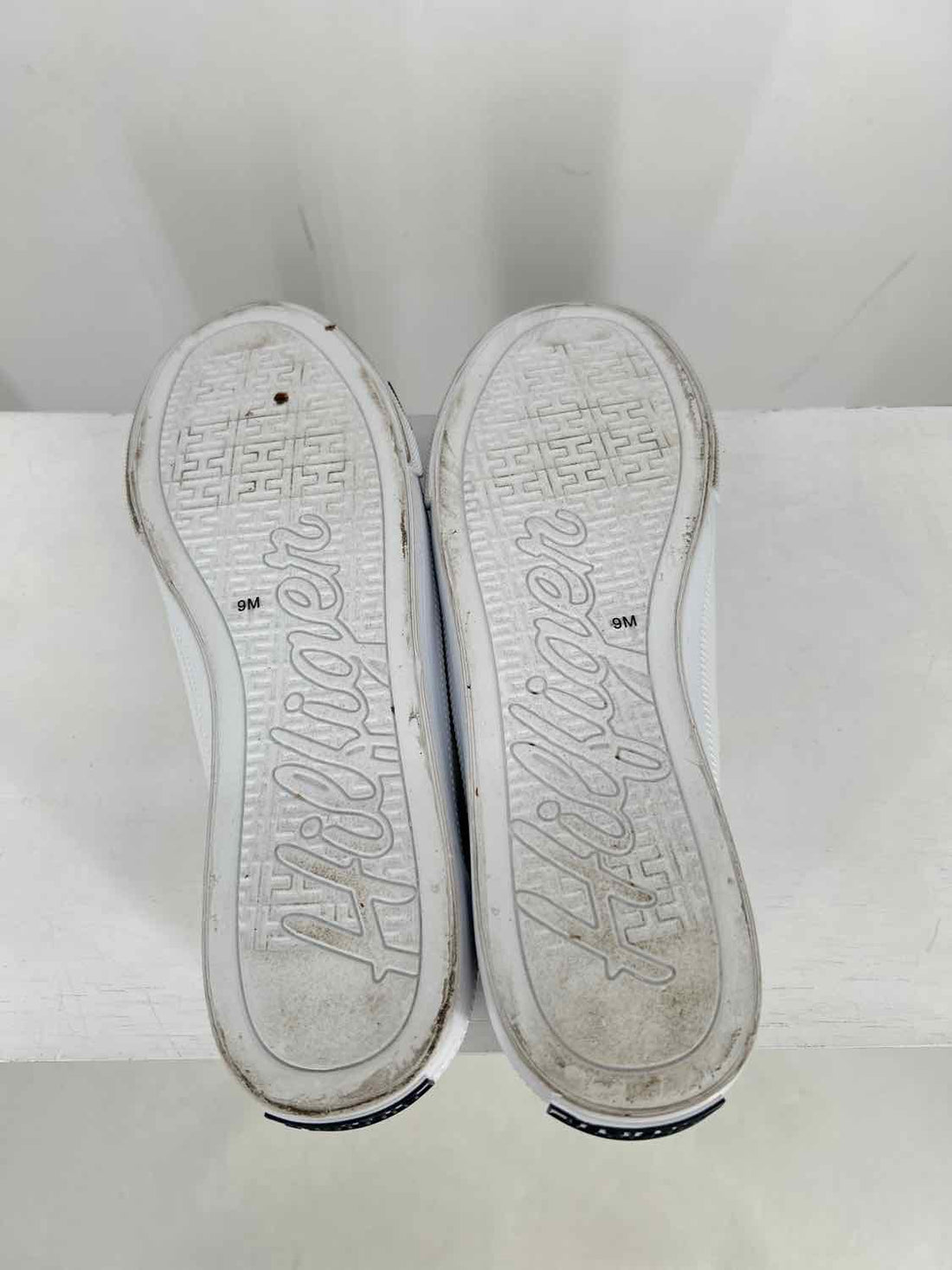 Tommy Hilfiger Women Size 9 White Slip On Sneakers