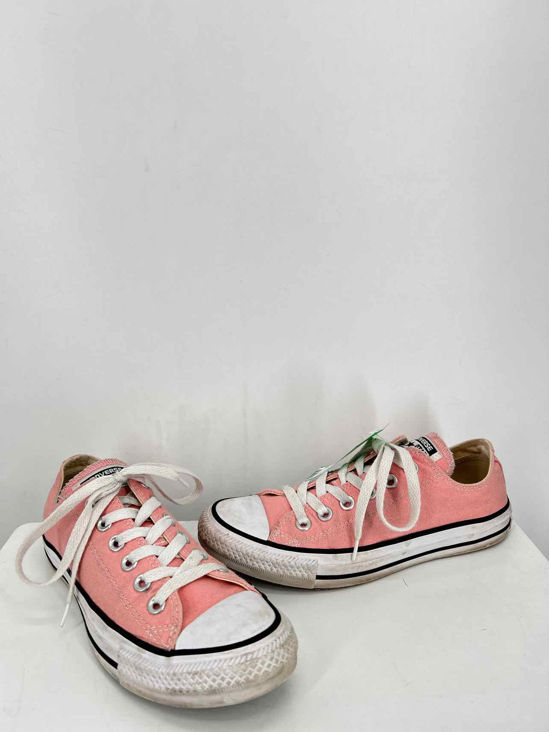 Converse Women Size 7 Pink Sneakers