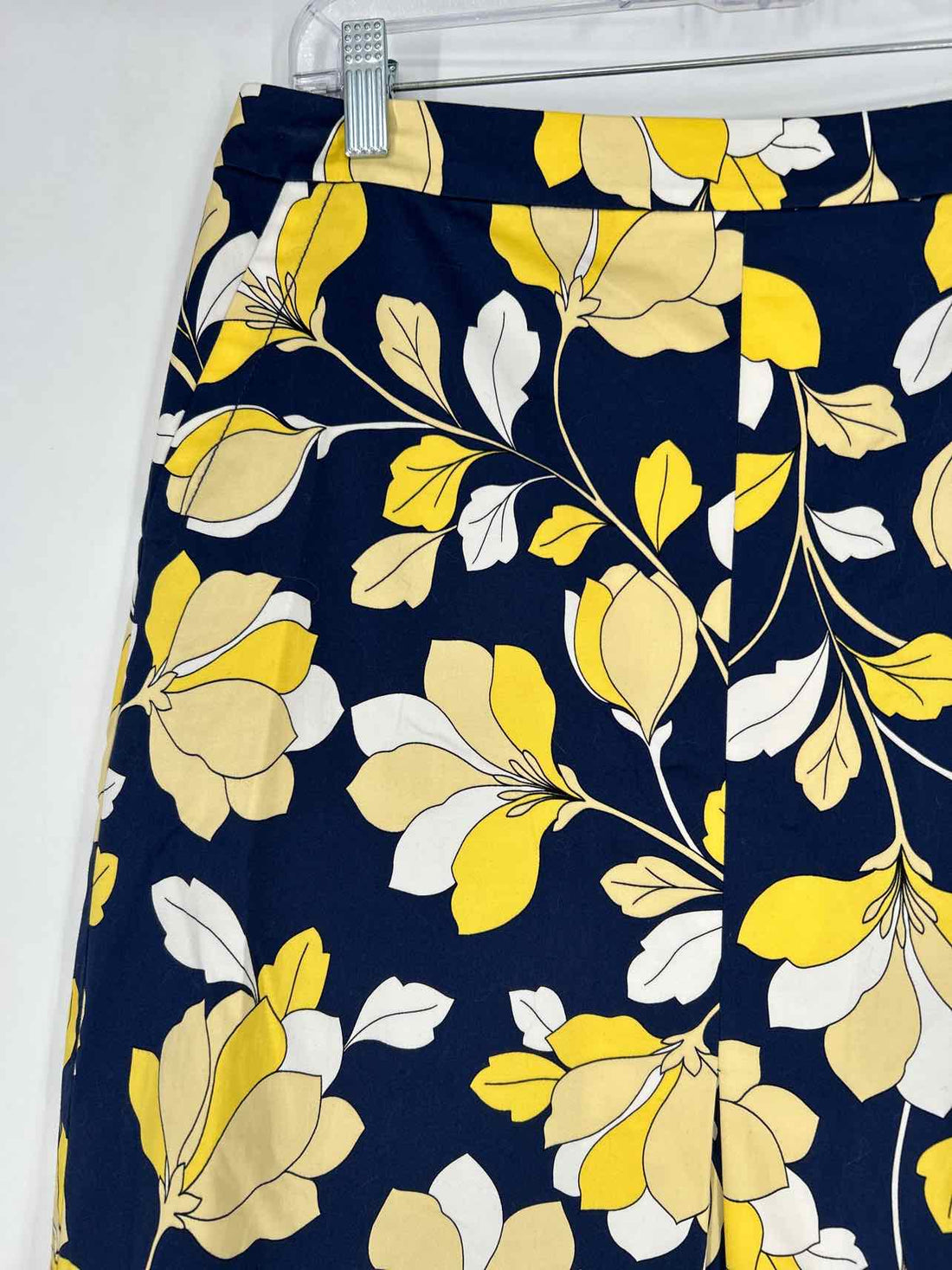 Talbots Size 6 Navy & Yellow Print Skirts