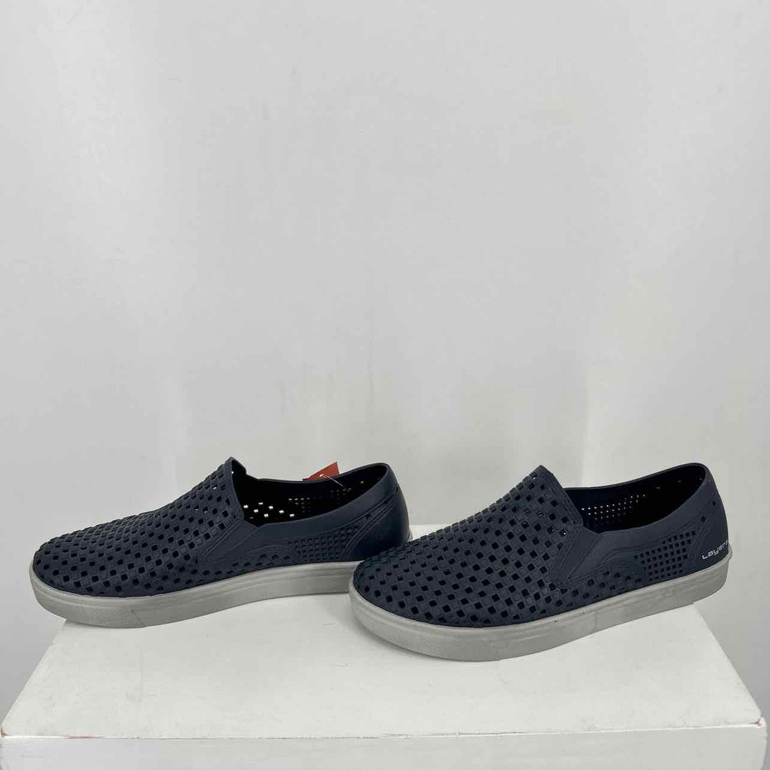 Layer 8 Women Size 8 Navy Sneakers