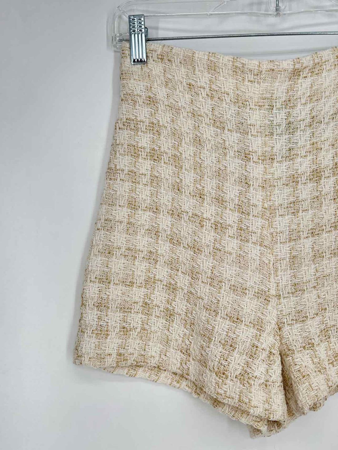 Zara Size XS White & Gold Tweed NWT Shorts