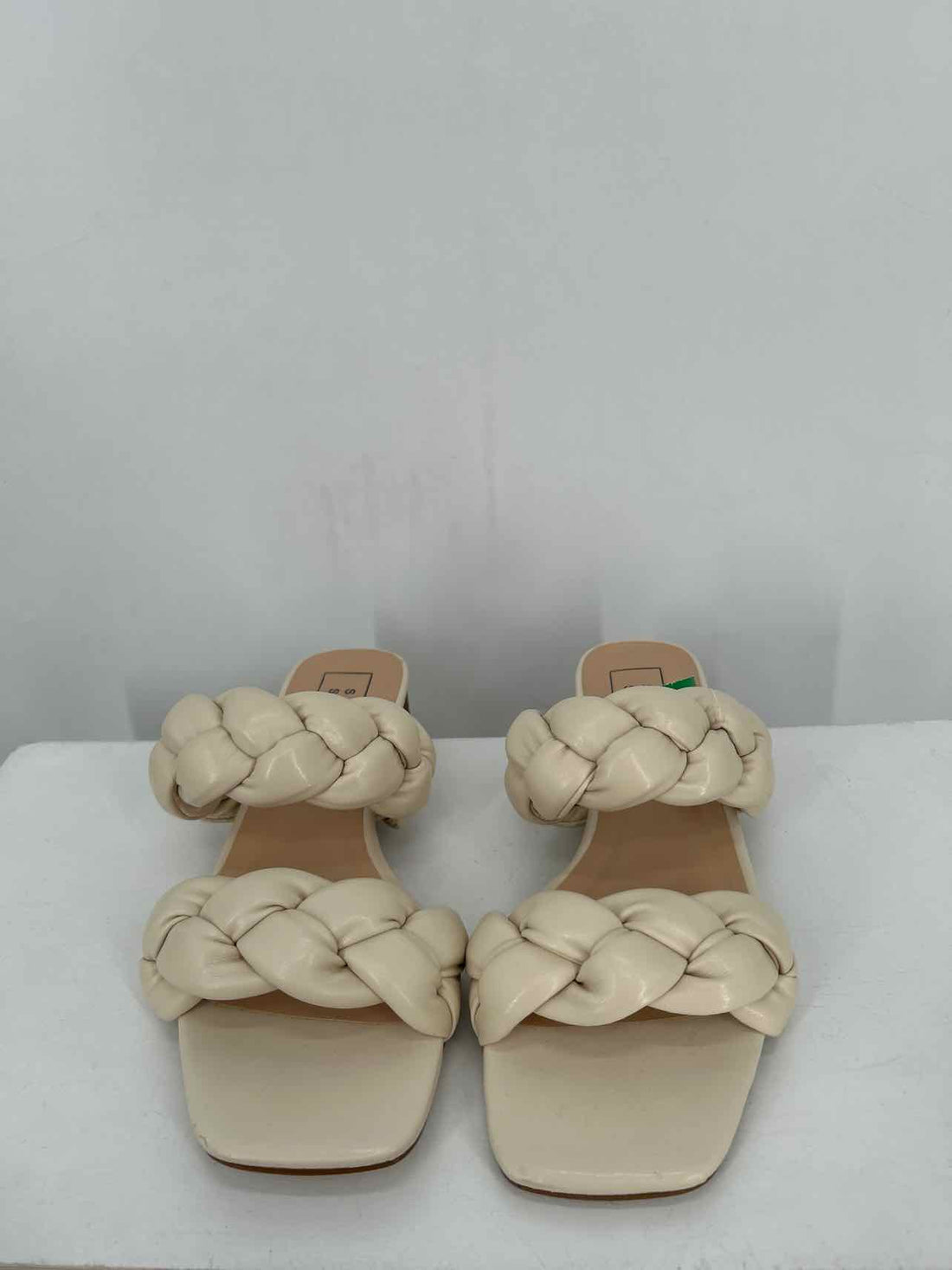 Sun Shop Women Size 7.5 Cream Sandals