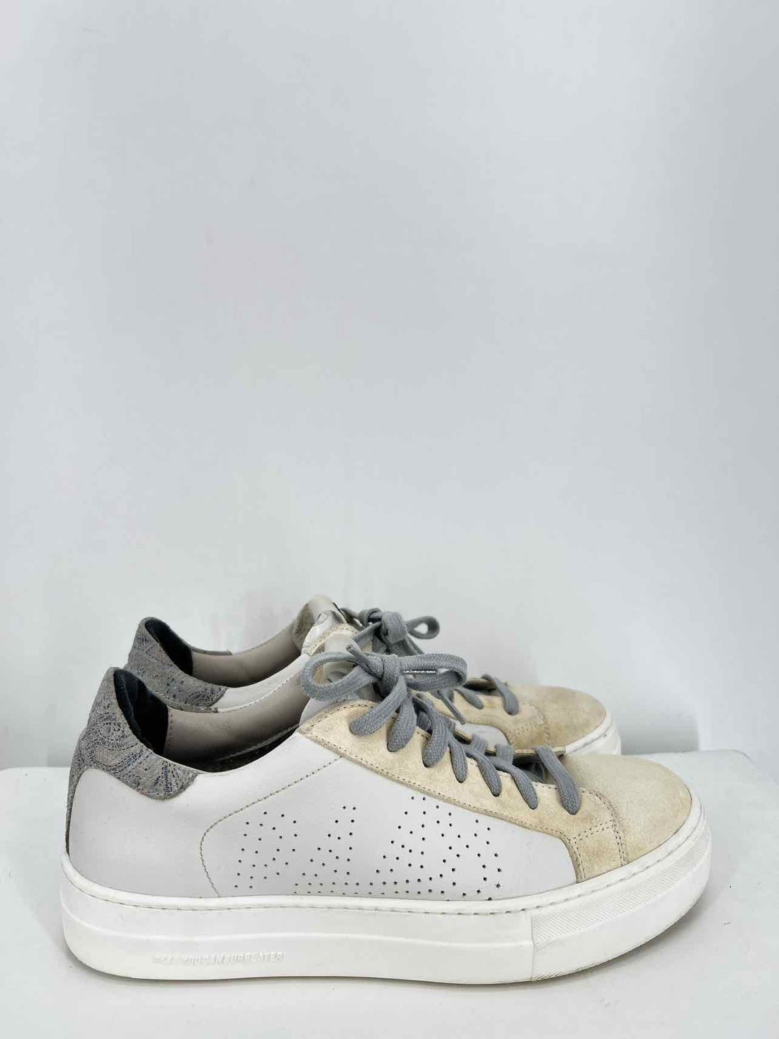 P448 Women Size 38 (7.5-8) Cream Colorblock Sneakers