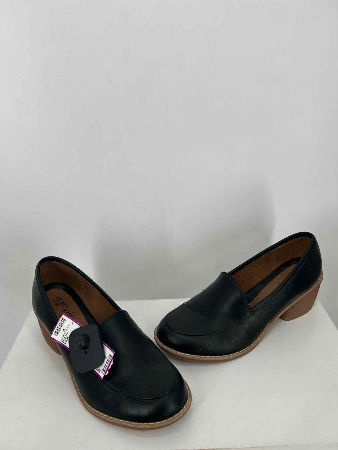 Eurosoft by Sofft Women Size 7.5 Black Loafers
